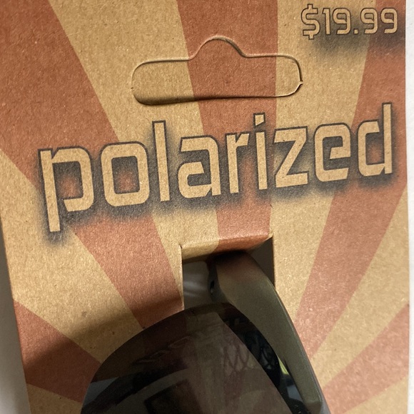Polarized sunglasses - Picture 4 of 5